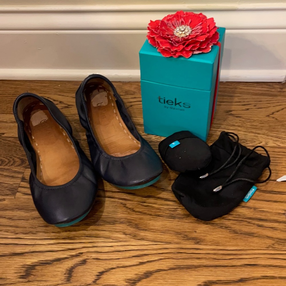 Tieks California Navy size 8